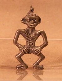 Item #44288 AMULET - NUDE FEMALE SPREADING VULVA