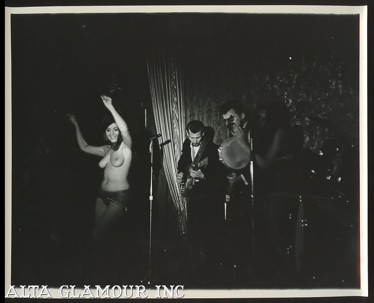 Item #95112 PHOTO - Topless Dancer Nancy At Pierre's Topless Club