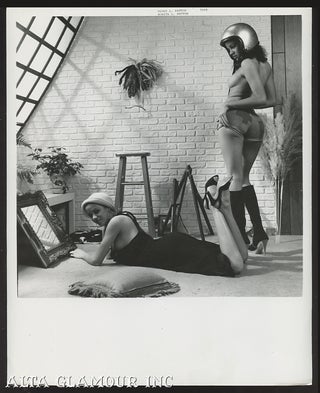 Item #98648 ORIGINAL PHOTO - Exotic Beauties Terry L. Patton And Bonnie L. Patton - Lesbian...